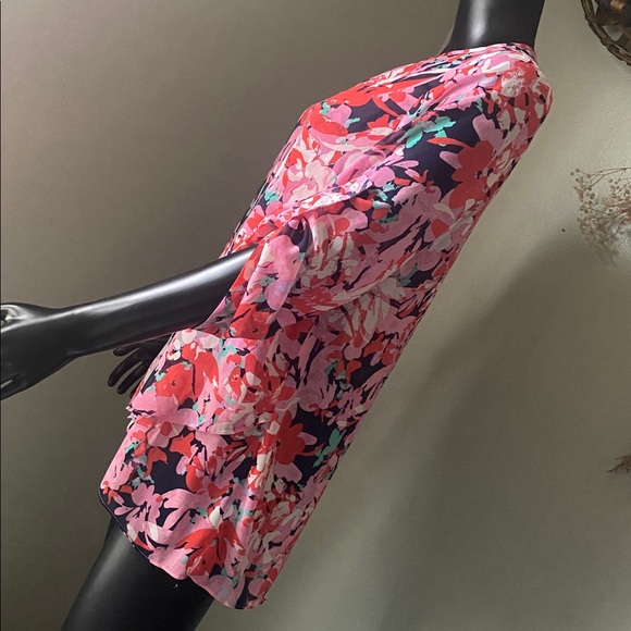 Floral V-Neck Women's Top - Multicolor - Picture 5 of 13